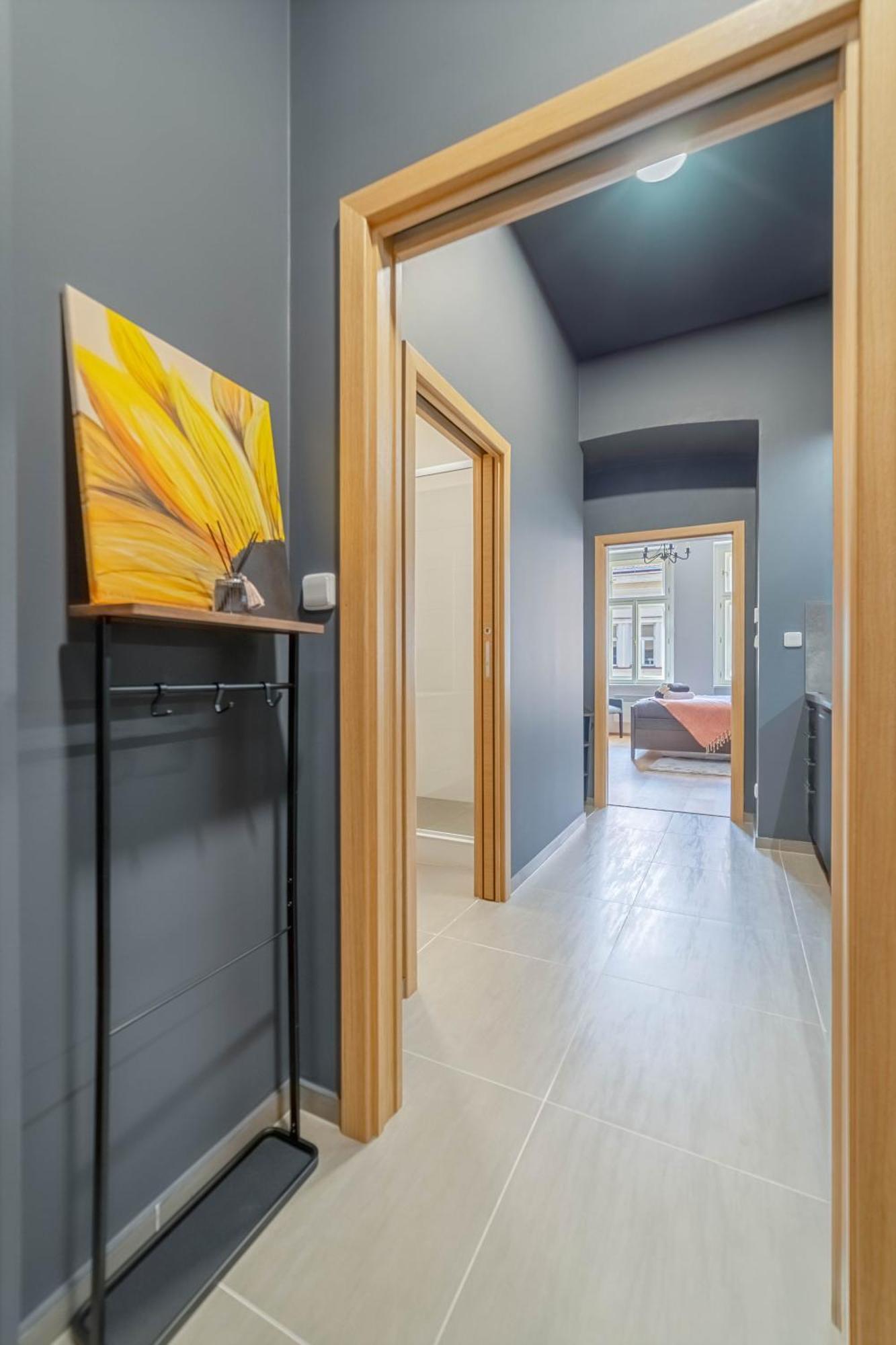 Cityzen By Rentez Apartment Prague